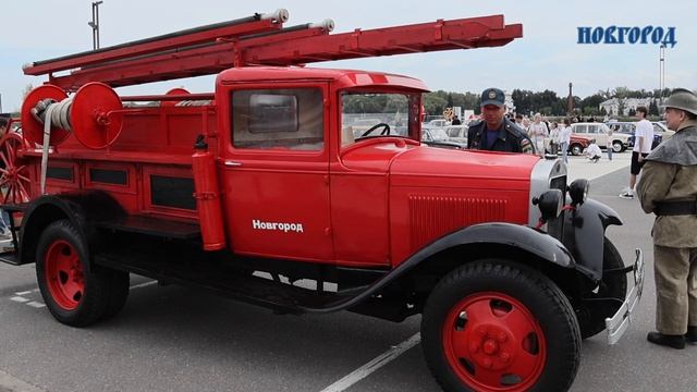 Участники фестиваля ретроавтомобилей удивили гостей экземплярами с большой историей