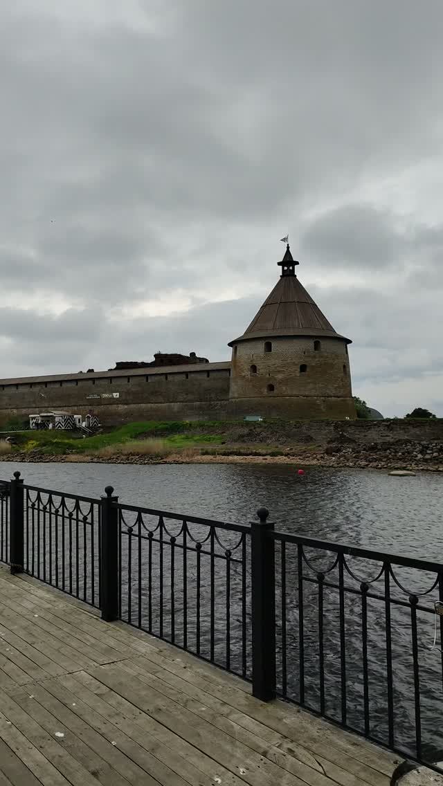 Наконец причалили к крепости Орешек близ Шлиссельбурга 😍