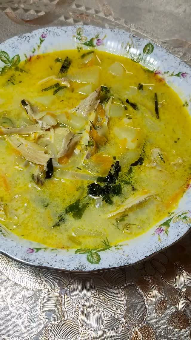 Любимый сырный суп с курицей: простой и быстрый рецепт!