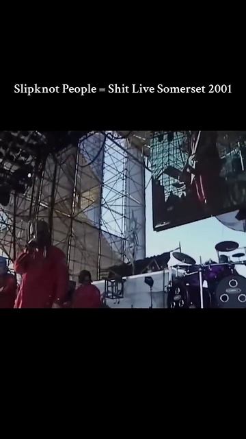 Мик никогда еще не выглядел таким взволнованным