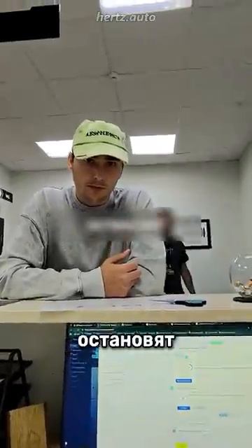 Вот есть же такие идиоты у нас и с виду вроде не дебил!