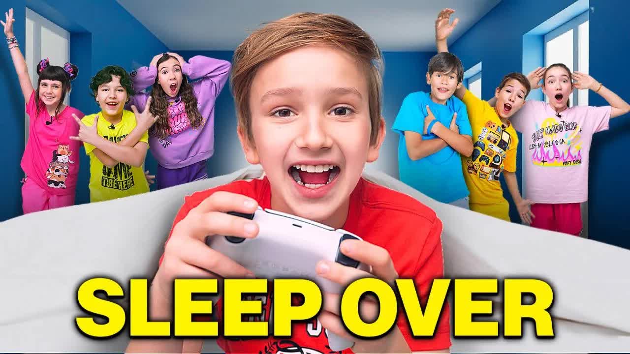 ЛУЧШИЙ СЛИПOVER с моими друзьями!