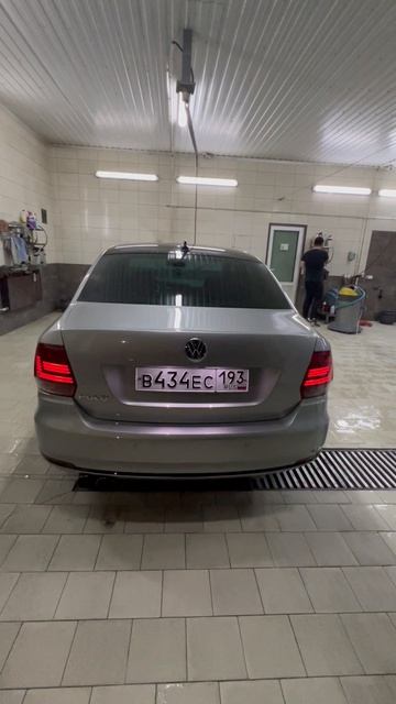 VW POLO