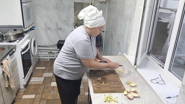 КРУПОРУШКА - меняет Петя ножи. Зита и Гита 🐷. Начинка для пирожков 🥐