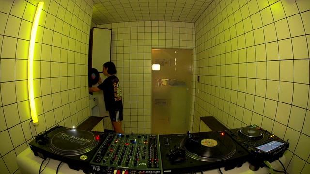 4AM Records - Yentl  HÖR - August 5  2026