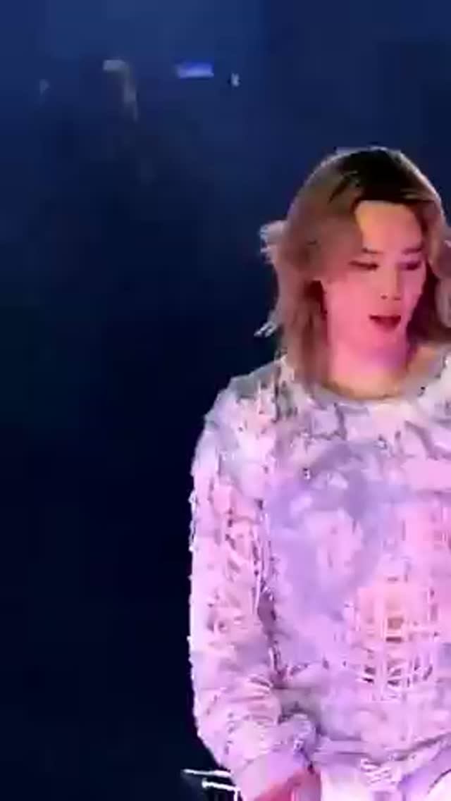 Визуал Чимина в Торонто Jimins Visual Toronto D1...