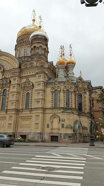 Бассет: по набережной лейтенанта Шмидта...