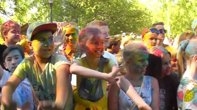 I Like Holi Antoshka Park 2017