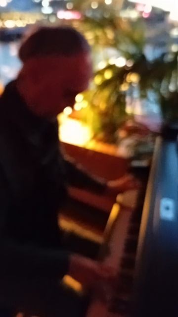 Павел Хотин