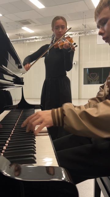 Поезда дуэт на фортепиано 🎹 и скрипке 🎻