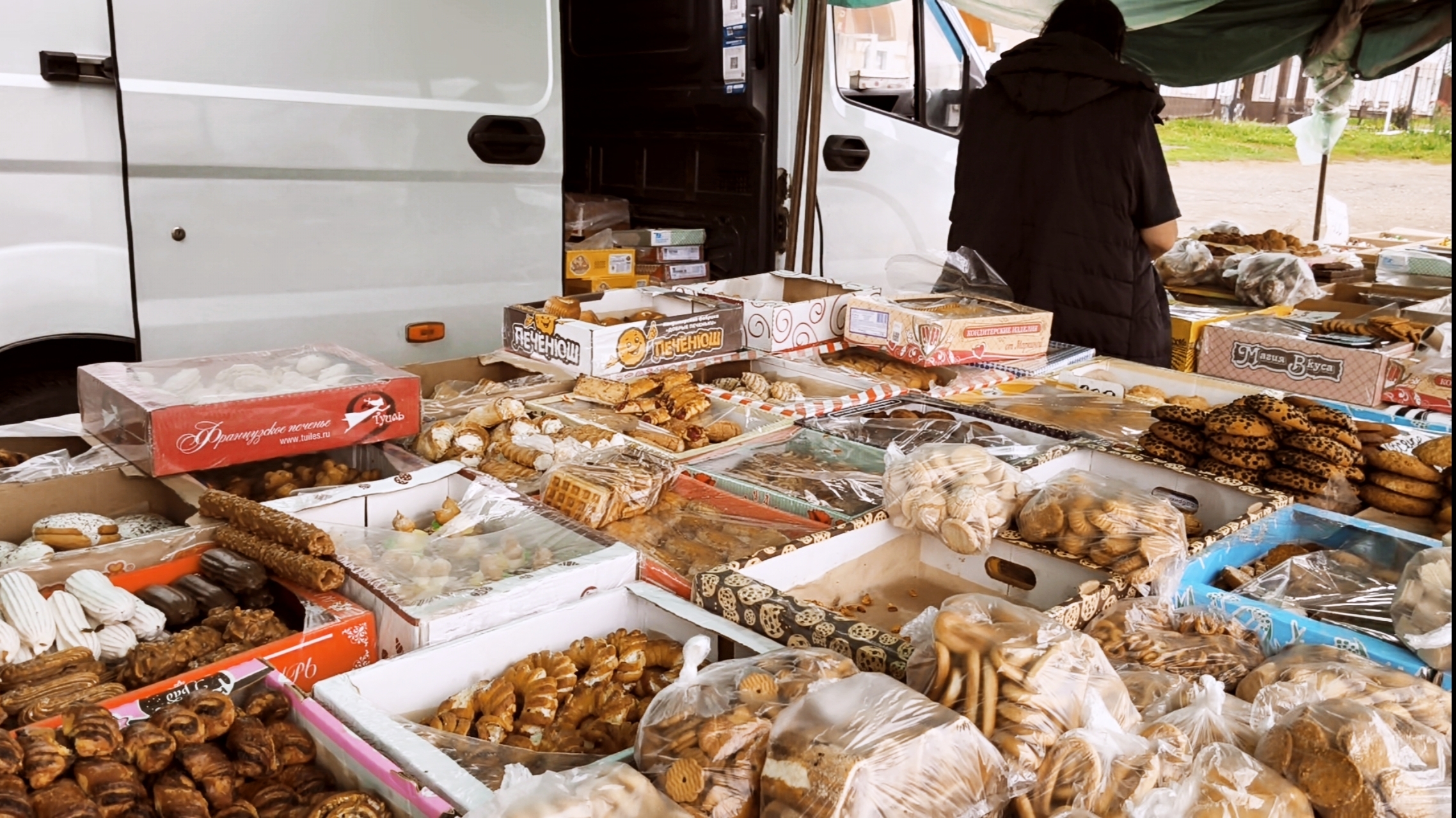 Приехали на рынок ⚖️Накупили гору продуктов 🛒🛍️ потратили кучу денег 💰