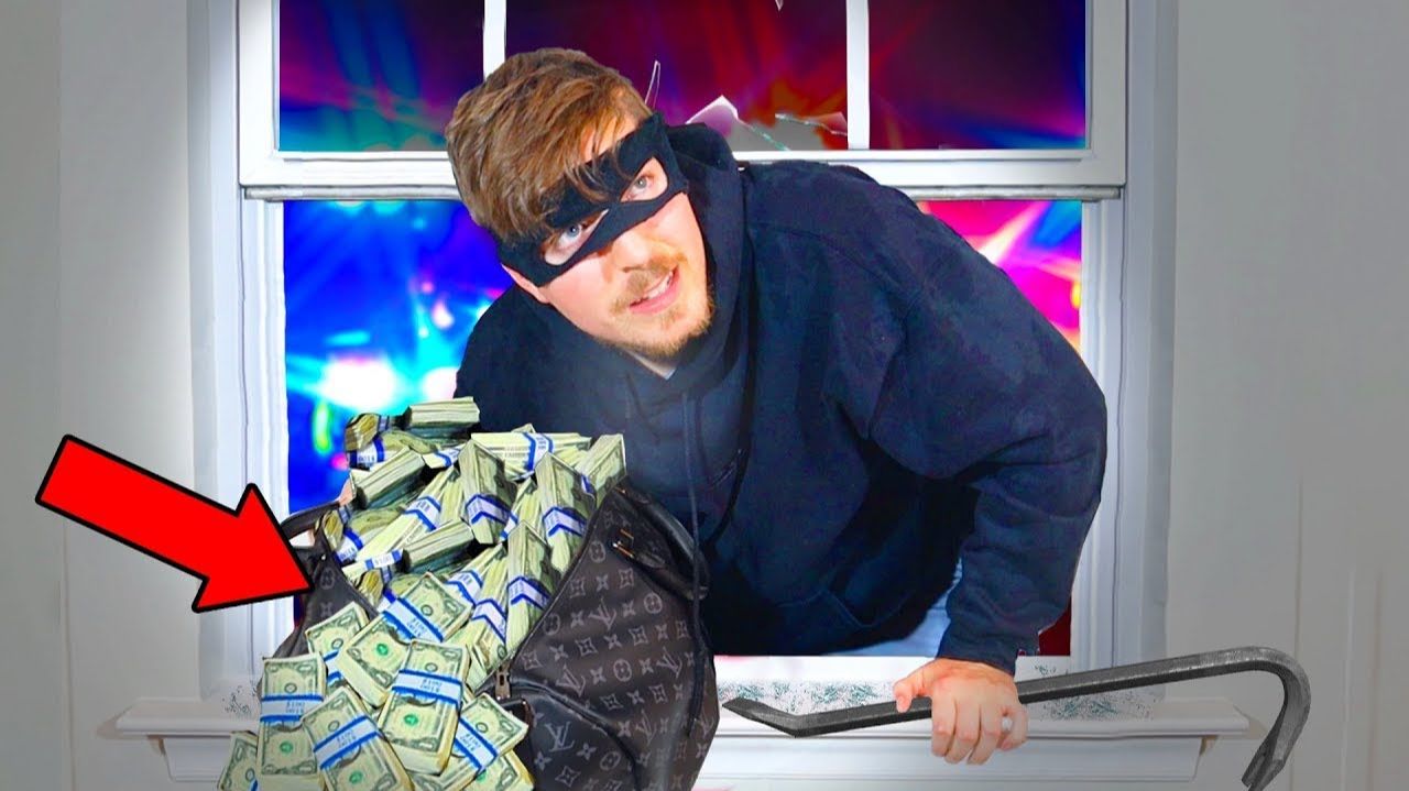 Мистер Бист.  Забрался В чужой Дом !!!