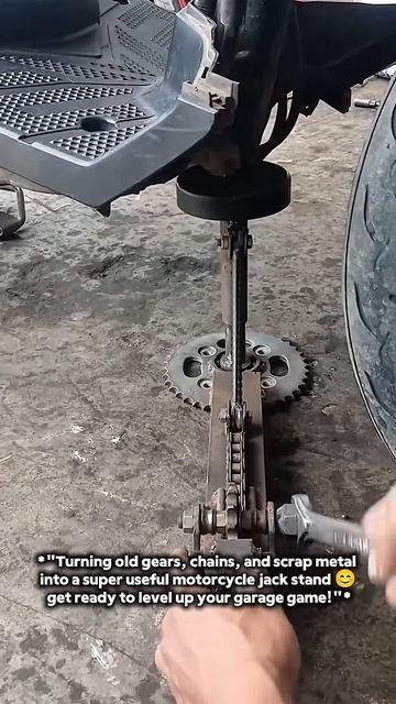 DIY Motorcycle Jack Stand From Old Gears Scrap Metal #ScrapMetalProject #MotorcycleLift #GarageHacks
