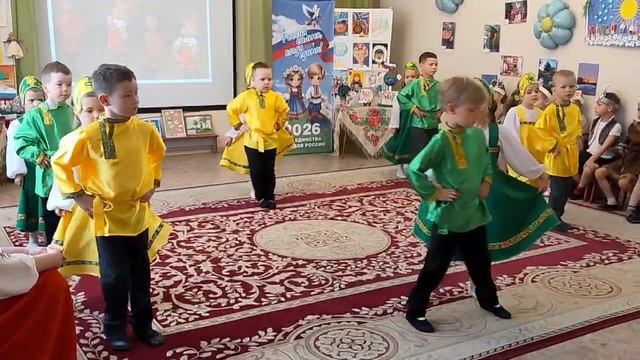 Танец Русские узоры