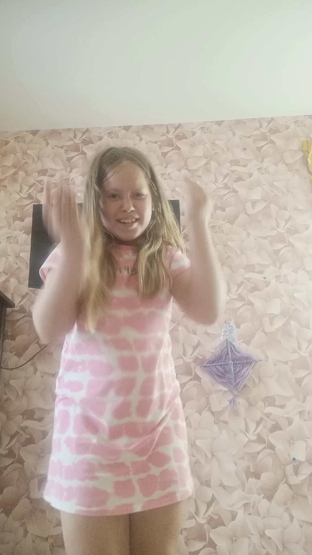 танцуй под песню владуса.