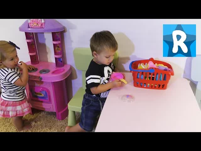 ★ КУХНЯ Готовим Гамбургер Хот-Дог и Картошку Фри Играем Toy Kitchen Hamburger Hot Dog Fries