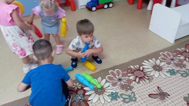 Веселый боулинг в группе 