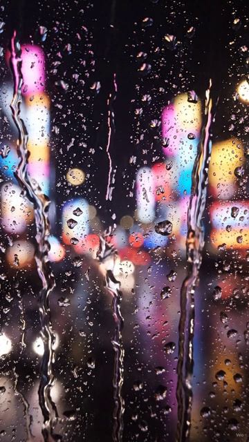 Уютный дождь и огни города 🌧️✨