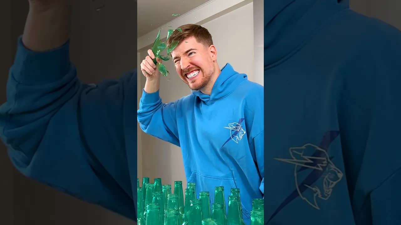 Попытка Побить Мировой Рекорд по Разбитым Головой Бутылкам (Мистер Бист | Mr. Beast | Mr.Beast)