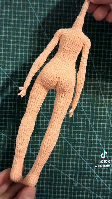 I Love How This Doll Body Shapes Turnout!