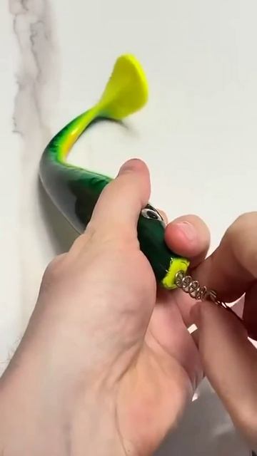 Как оснастить большую приманку на щуку