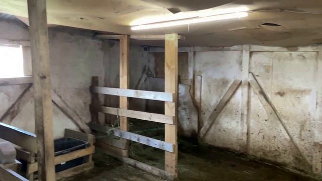 Впервые в жизни строю сенник, надеюсь, правильно.
