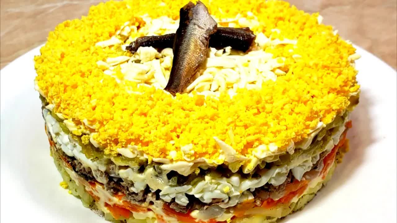 ВКУСНЕЙШИЙ САЛАТ Любимчик публики! Выглядит празднично а вкус удивляет с первой ложки.