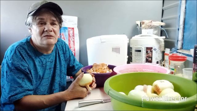 Продолжаю спасать лук и болтаю.
