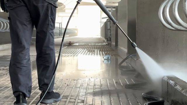 Скреперные системы навозоудаления Valmetal. Впервые на российском рынке!