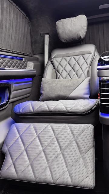 Mercedes-Benz V300 от 𝗕𝗨𝗦 𝗠𝗢𝗧𝗢𝗥𝗦 Мобильный офис на колесах с переоборудованным салоном