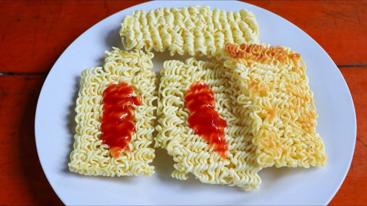 Рецепт вкусной лапши, жареной с томатным соусом