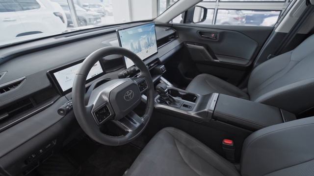 Toyota Rav4 черный