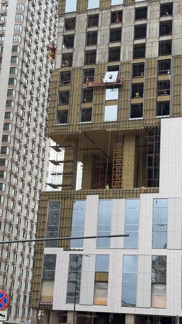 Стройка бизнес центра