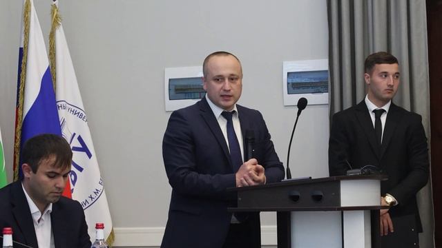 Герой России Артур Орлов посетил КБГУ: открытый диалог о будущем молодёжи