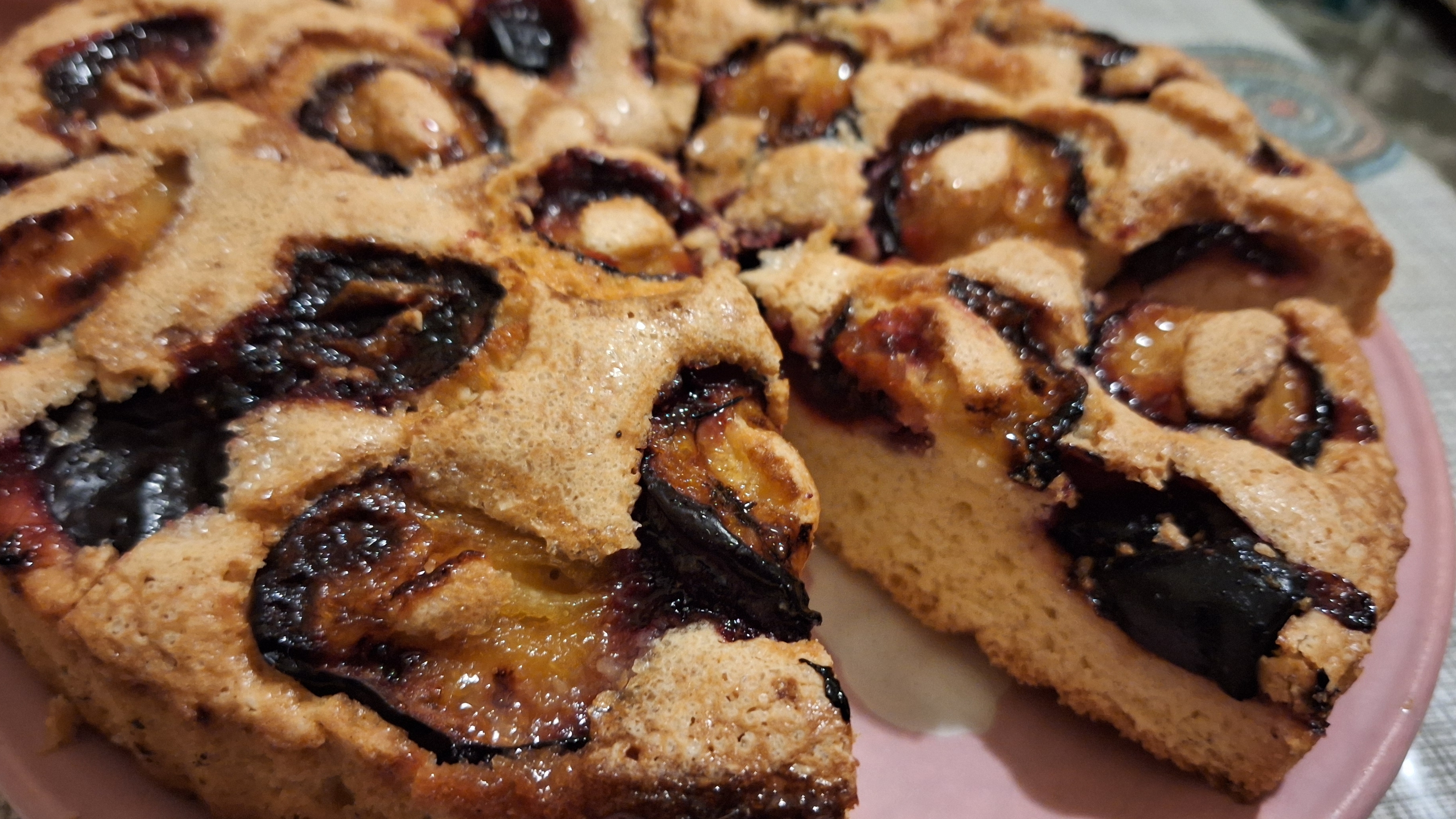 добрый вечер 🙌испекла сливовый пирог🍰☕