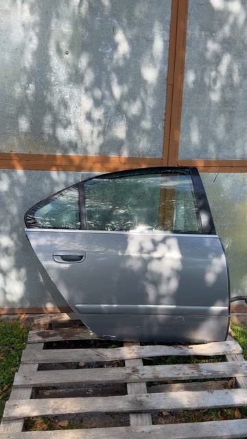 дверь задняя права Peugeot 607