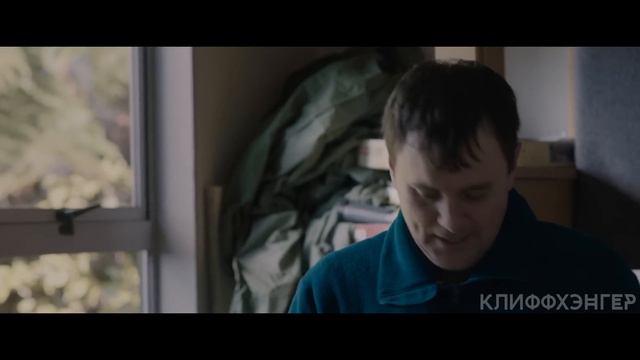 Туристы пытаются ВЫЖИТЬ в странном месте, которое кишит неизвестными СУЩЕСТВАМИ [краткий пересказ]