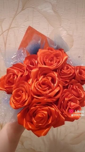 букет из атласных лент☺