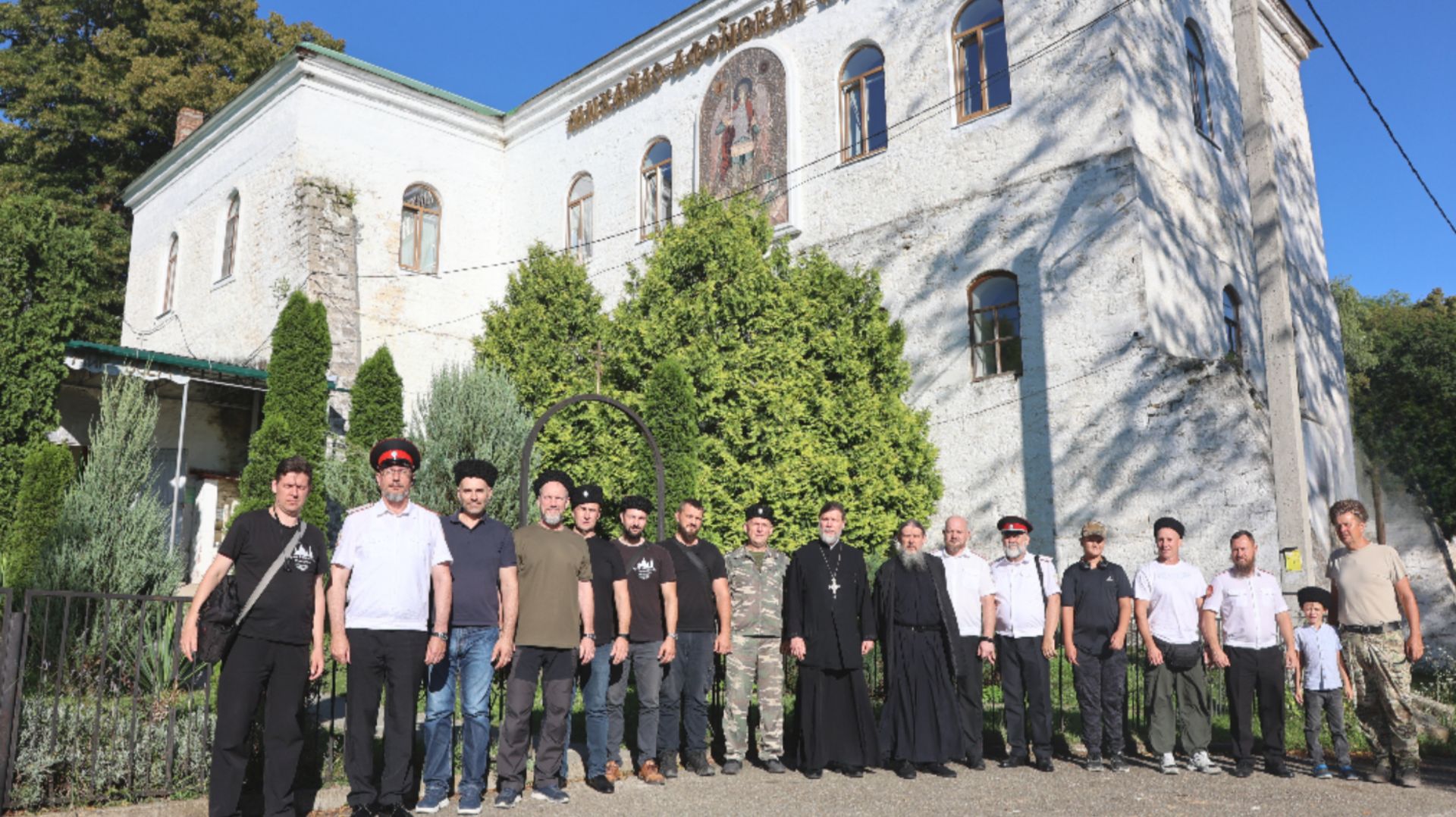 Паломническая поездка настоятеля и казаков в Михайловскую пустынь