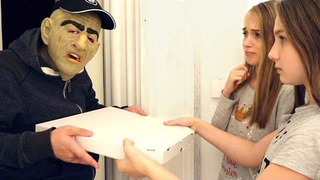 Заказали пиццу у Фредди! Веселая ночь