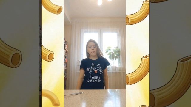клип на песню саши и устины макарошки!