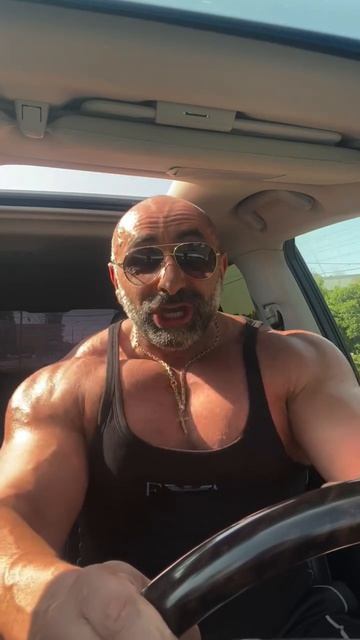 Накачаюс тоже буду так приплясывать💪🏻
