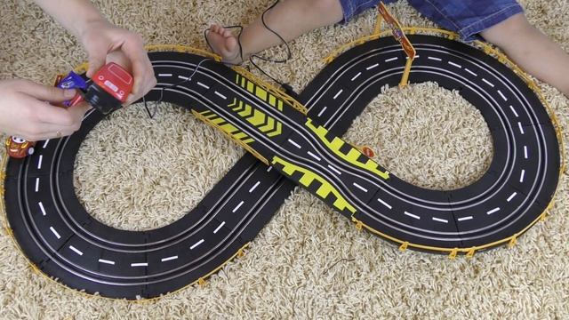 ★ Супер ТРЕК Машинки Распаковка азартные гонки с генератором Cars Super Track Unboxing Roma Show