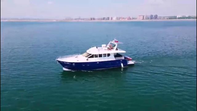 Яхта 