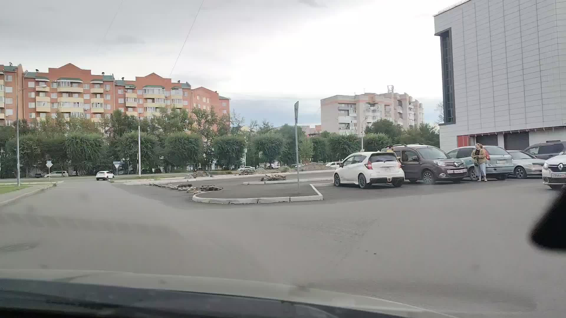 LIVE: В поисках бензина