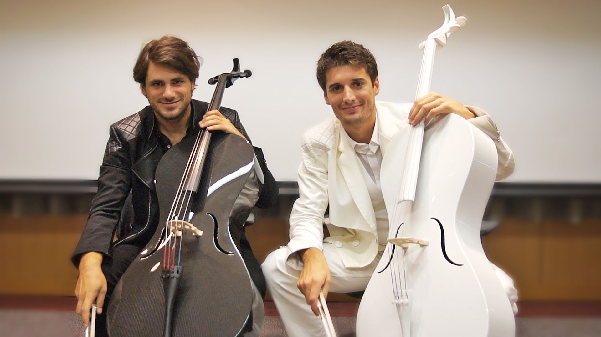2Cellos (Две виолончели). Сейчас мы свободны (We Are Free Now) 2017 (4К)