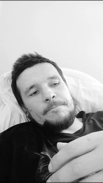 Попал в больницу 🏥