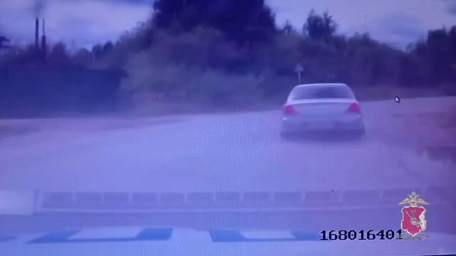 В Вологодской области экипаж ДПС в ходе погони задержал нетрезвого лихача без водительских прав