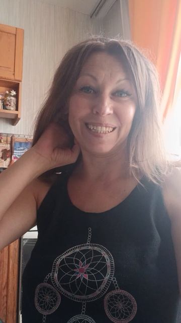 Я только что поняла, как снимать на фронталку! Взгляд в объектив — это магия