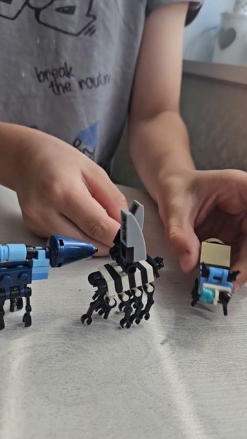 Конструктор Lego Насекомые Мир жучков. сборка лего.